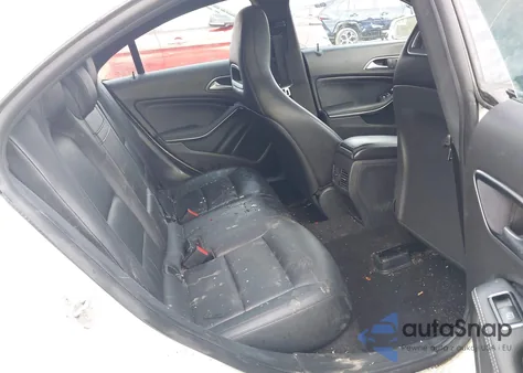 2015 Mercedes-Benz Cla 250 4Matic z USA, uszkodzony, nr VIN WDDSJ4GBXFN274053